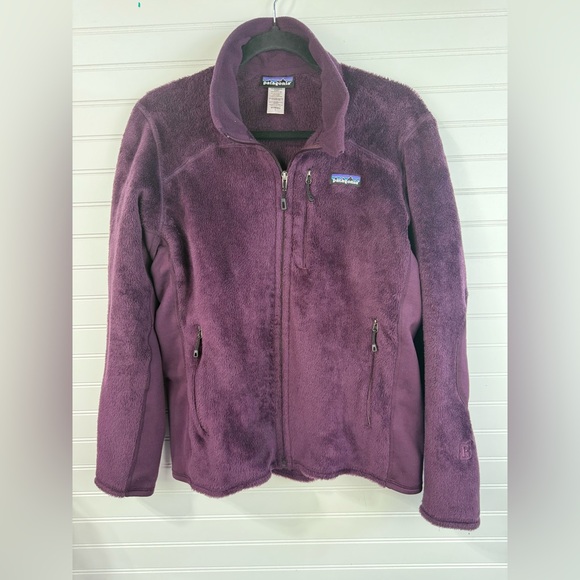 Patagonia women’s R2 deep purple fleece zip up jacket. Size large - Picture 1 of 8